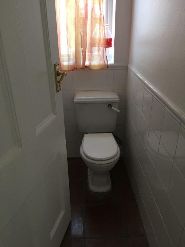 To Let 3 Bedroom Property for Rent in Kenilworth Western Cape